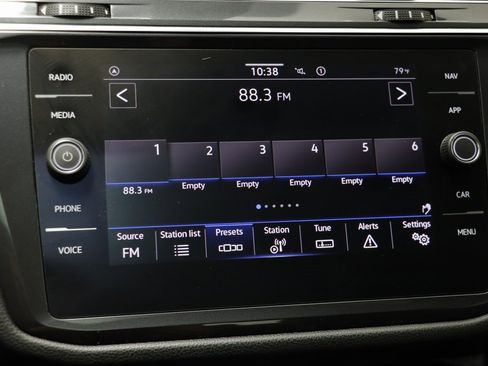 Used 2022 Volkswagen Tiguan SEL R-Line image 10