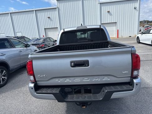 Used 2022 Toyota Tacoma SR5 image 7