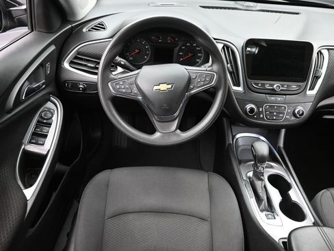 Used 2024 Chevrolet Malibu LT image 11