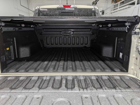 Used 2025 Ford Maverick Lariat w/ 4K Tow Package AWD/4WD image 41