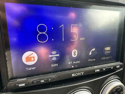Used 2020 Nissan 370Z Coupe RWD image 14