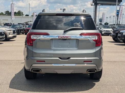 Used 2023 GMC Acadia Denali w/ Denali Technology Package FWD image 4