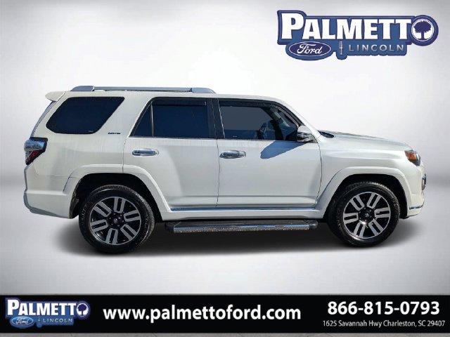 Used 2024 Toyota 4Runner Limited AWD/4WD image 2