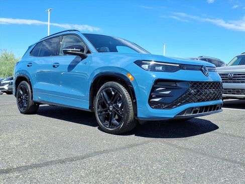 New 2025 Volkswagen Tiguan SE R-Line image 1