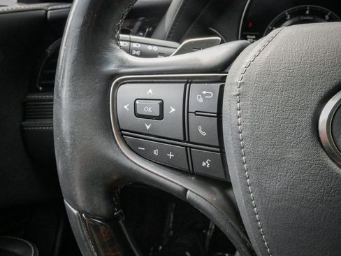Used 2021 Lexus LS 500 w/ Interior Upgrade Package RWD image 19