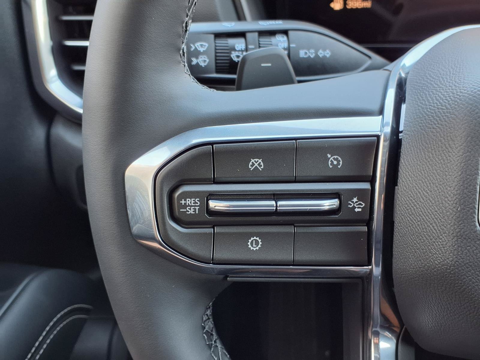 New 2027 GMC Terrain Elevation w/ Black Edition FWD image 6
