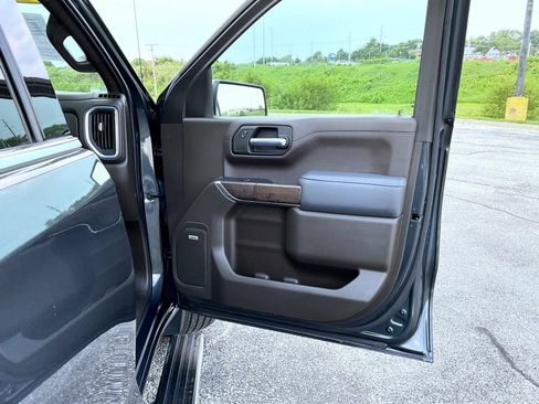 Certified 2021 GMC Sierra 1500 Denali w/ Denali Ultimate Package AWD/4WD image 18