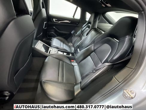 Used 2022 Porsche Panamera 4S w/ Premium Package image 17