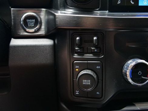 Used 2023 Ford F250 Lariat w/ Tow Technology Package AWD/4WD image 17