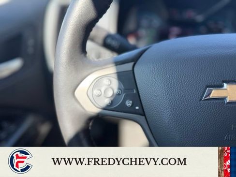Used 2022 Chevrolet Colorado Z71 AWD/4WD image 13