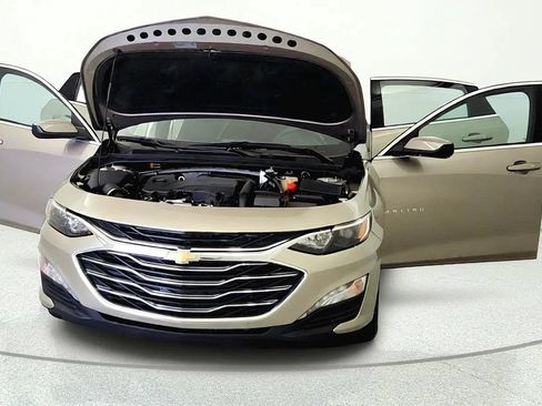 Used 2024 Chevrolet Malibu LT FWD image 8