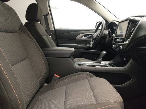 Used 2019 Chevrolet Traverse LT image 21