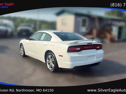 Used 2013 Dodge Charger SXT Plus AWD/4WD image 3