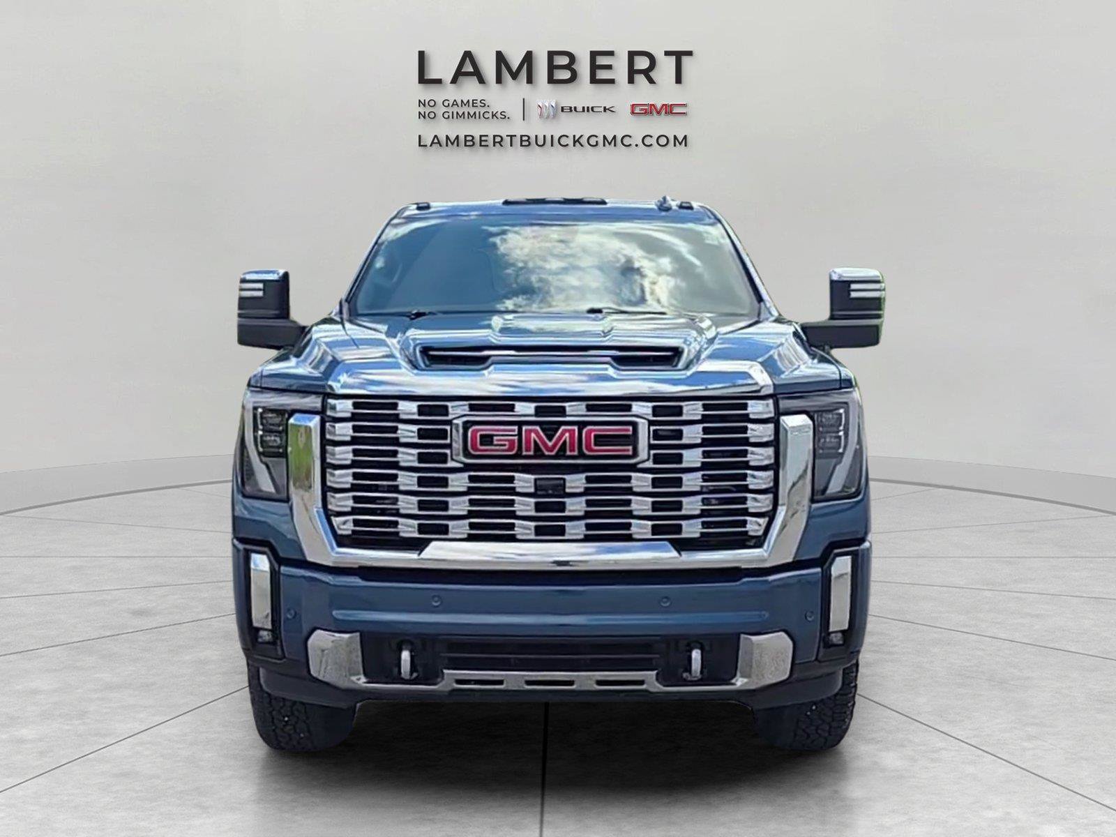Used 2024 GMC Sierra 2500 Denali AWD/4WD image 8