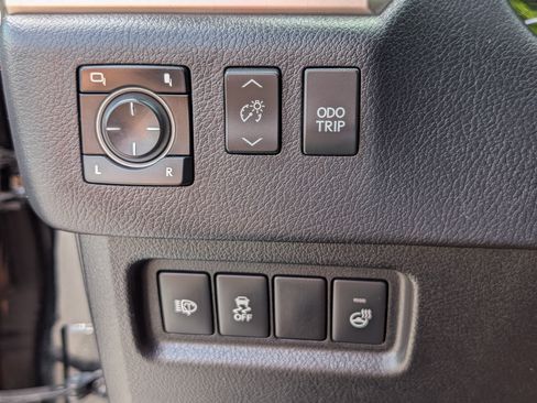 Used 2011 Lexus GX 460 Premium AWD/4WD image 24