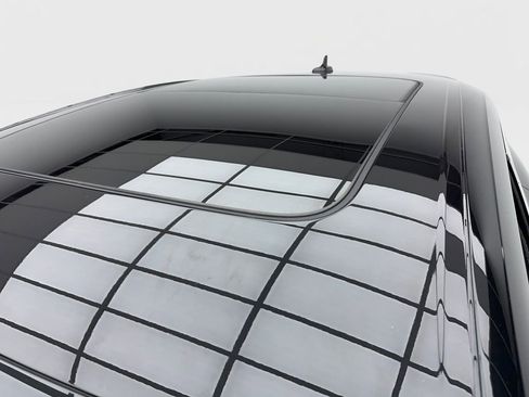 Used 2024 Audi Q5 2.0T Premium w/ Convenience Package image 13