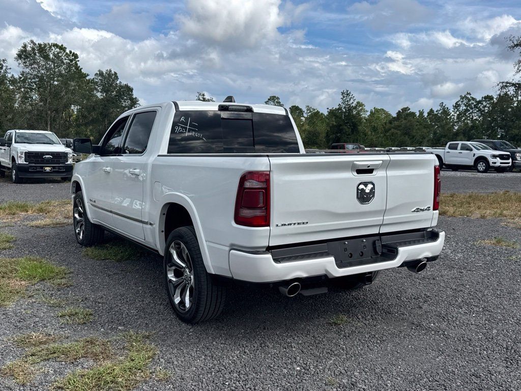 Used 2024 RAM 1500 Limited AWD/4WD image 3