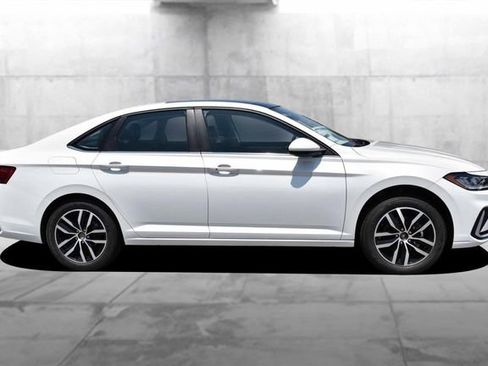 New 2026 Volkswagen Jetta SE FWD image 5