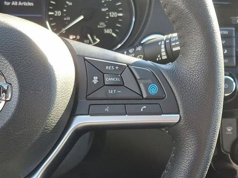 Used 2020 Nissan Rogue SL w/ Premium Package image 23