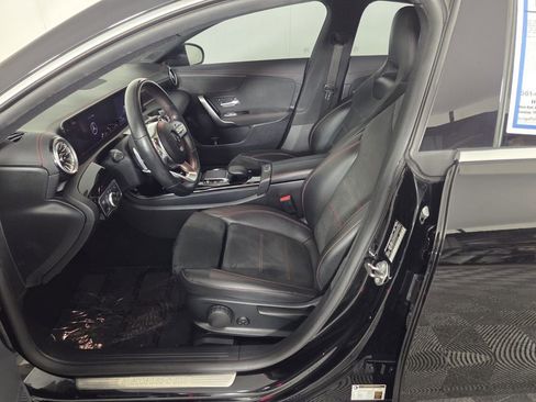 Used 2022 Mercedes-Benz CLA 250 image 10