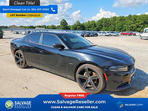 Used 2015 Dodge Charger R/T RWD image 5
