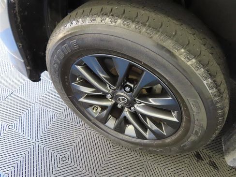 Used 2022 Lexus GX 460 Premium w/ Premium Plus Package image 6