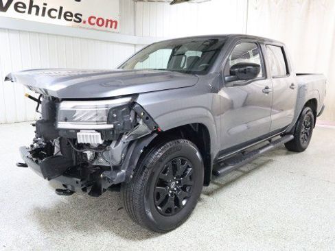 Used 2023 Nissan Frontier SV w/ Midnight Edition Package image 2