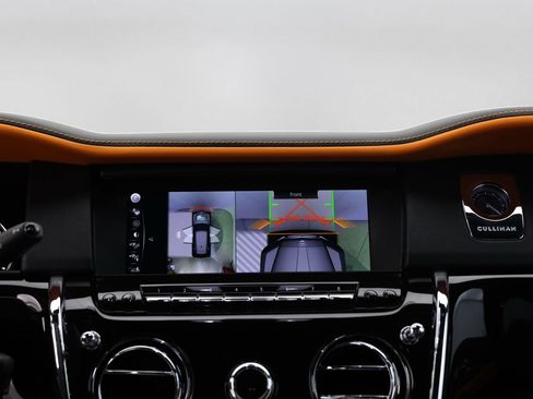 Certified 2023 Rolls-Royce Cullinan w/ Cullinan Package AWD/4WD image 16
