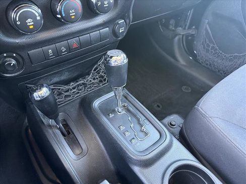 Used 2017 Jeep Wrangler Unlimited Sport w/ Quick Order Package 24S AWD/4WD image 16