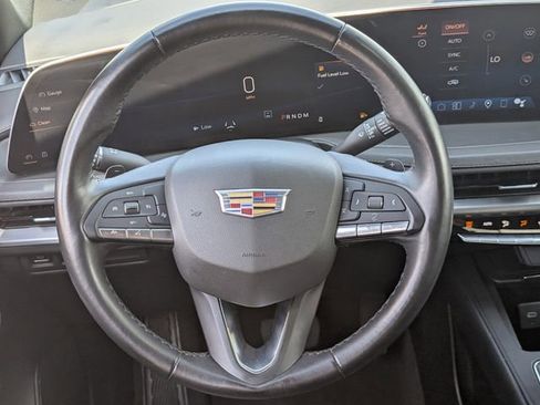 Used 2025 Cadillac XT4 Premium Luxury FWD image 11