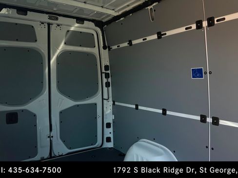 Used 2026 Mercedes-Benz Sprinter 2500 image 16