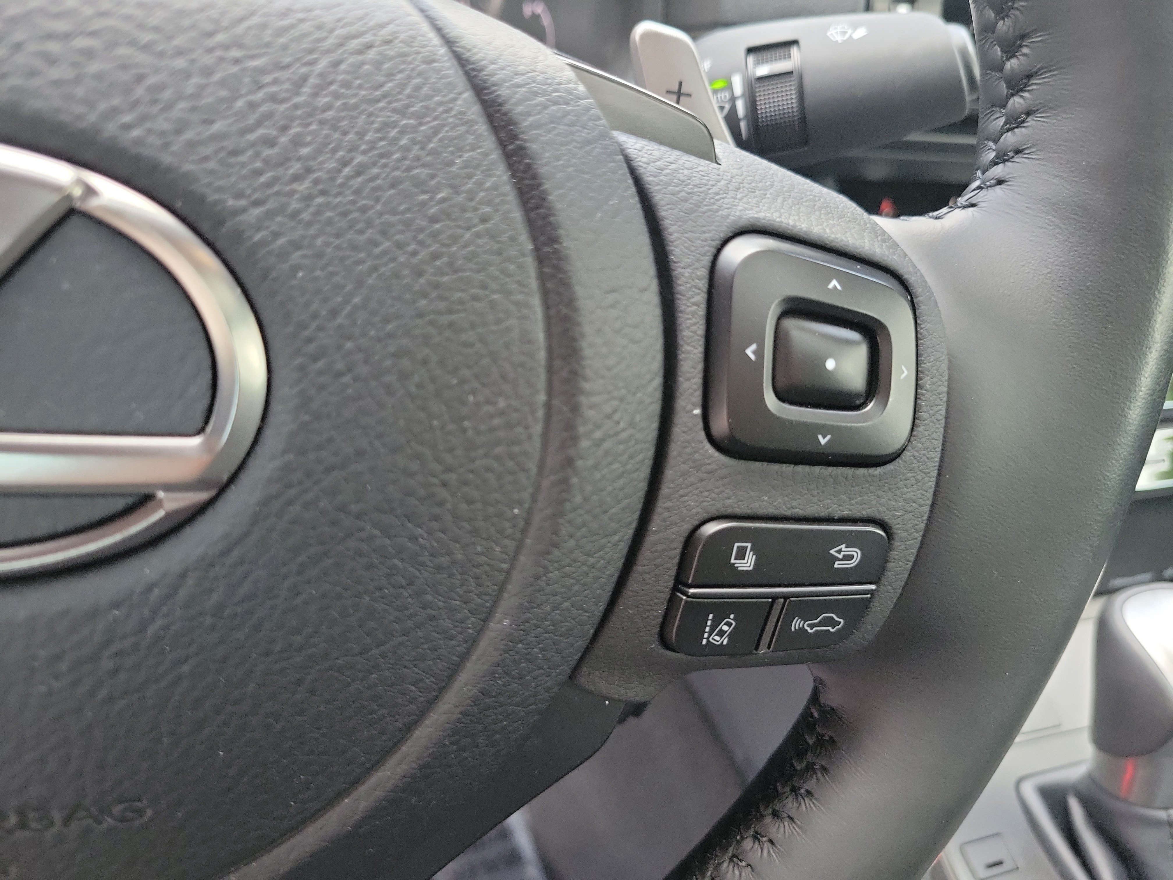 Used 2024 Lexus IS 300 w/ Comfort Package RWD image 26