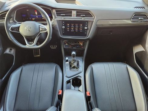 Used 2022 Volkswagen Tiguan SE R-Line image 23