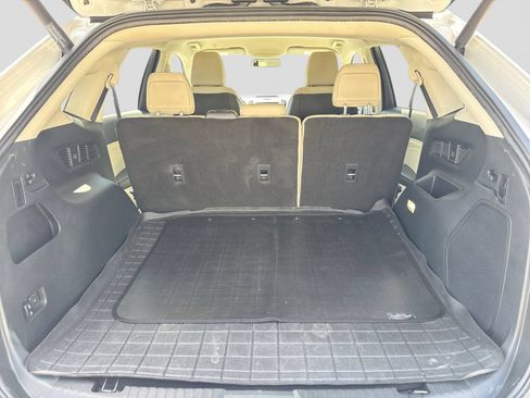 Used 2020 Ford Edge Titanium AWD/4WD image 36