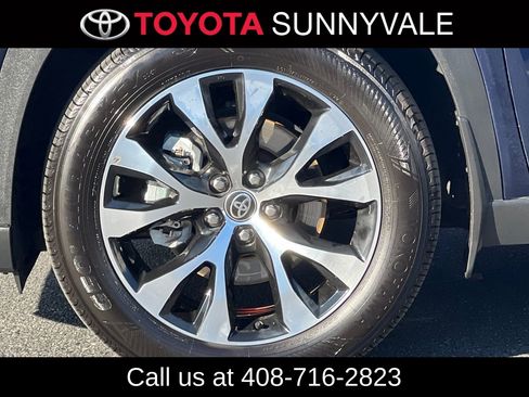 Used 2024 Toyota Grand Highlander AWD Hybrid image 12