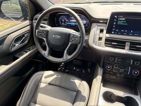 Used 2024 Chevrolet Suburban RST w/ Luxury Package AWD/4WD image 25