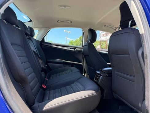 Used 2015 Ford Fusion SE FWD image 9