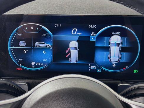 Used 2023 Mercedes-Benz GLB 250 4MATIC image 18