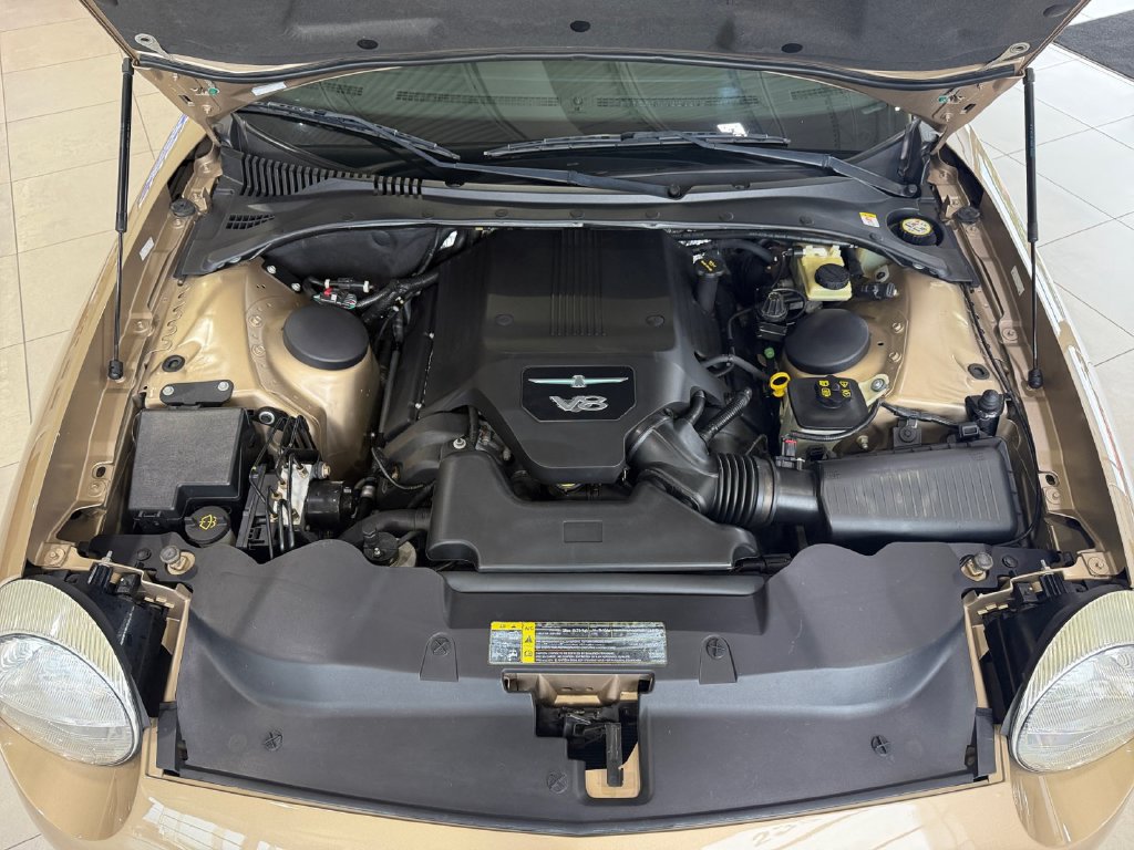 Used 2005 Ford Thunderbird RWD image 35