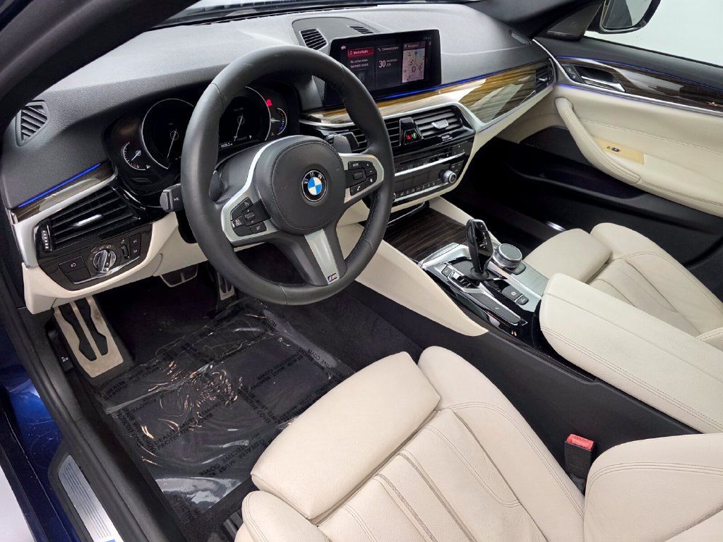 Used 2019 BMW 540i w/ M Sport Package RWD image 10