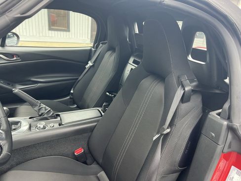 Used 2024 MAZDA MX-5 Miata Sport image 10