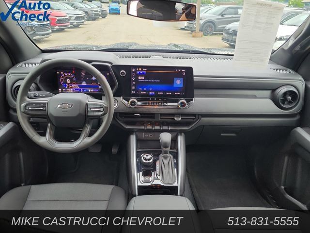 Used 2024 Chevrolet Colorado Trail Boss w/ Advanced Trailering Package AWD/4WD image 10