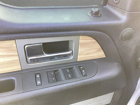 Used 2011 Ford F150 Lariat image 13