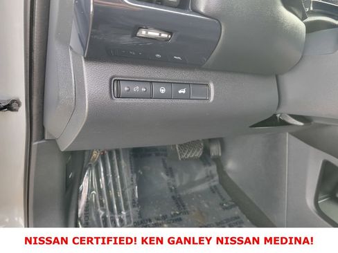 Certified 2025 Nissan Pathfinder SV image 36