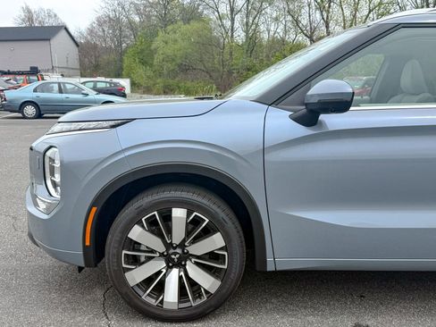 New 2026 Mitsubishi Outlander SEL AWD/4WD image 9