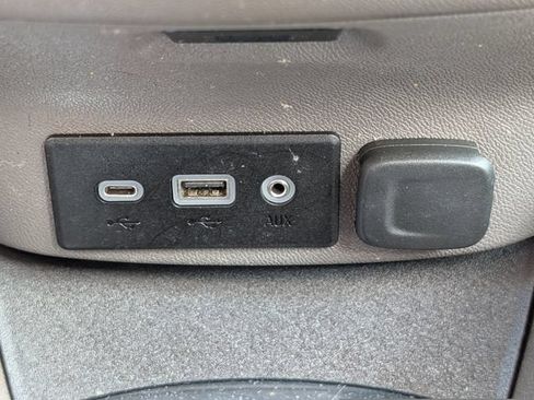 Used 2023 Chevrolet Malibu LT w/ Driver Confidence Package FWD image 19