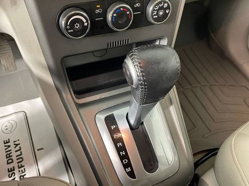 Used 2008 Saturn Vue XR w/ Premium Trim Package AWD/4WD image 9