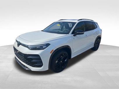 New 2025 Volkswagen Tiguan SE R-Line