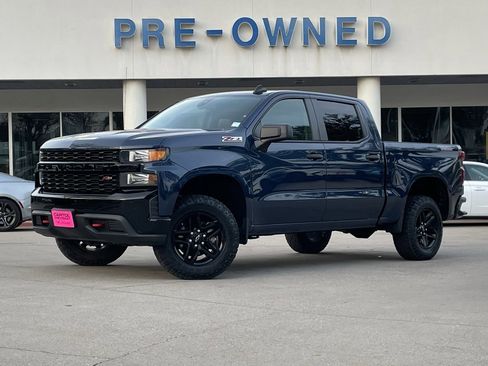 Used 2021 Chevrolet Silverado 1500 Custom Trail Boss w/ Safety Confidence Package image 2
