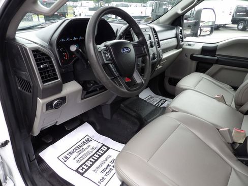 Used 2018 Ford F350 XL w/ Power Equipment Group RWD image 16